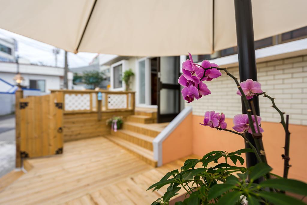 Yours Guesthouse In Tongyeong Exterior foto